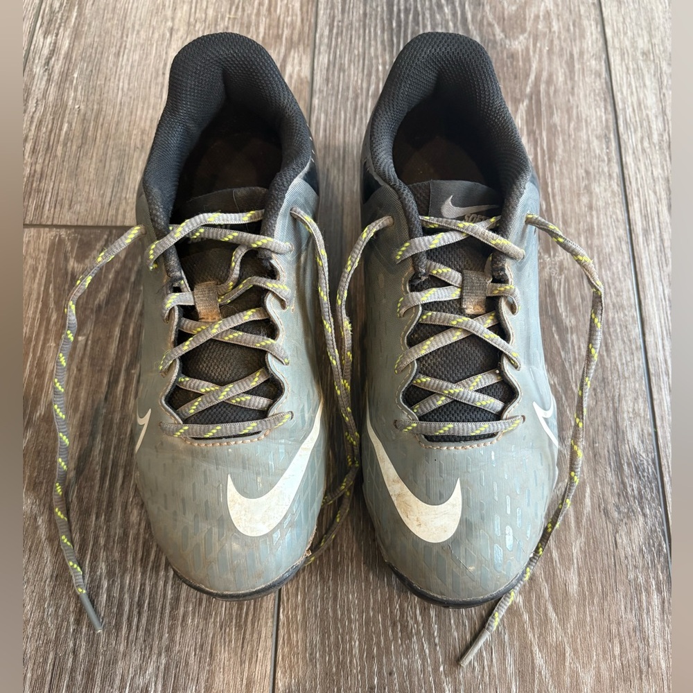 Nike HyperDiamond 4 Keystone Fastflex Softball Cleats- Size 4